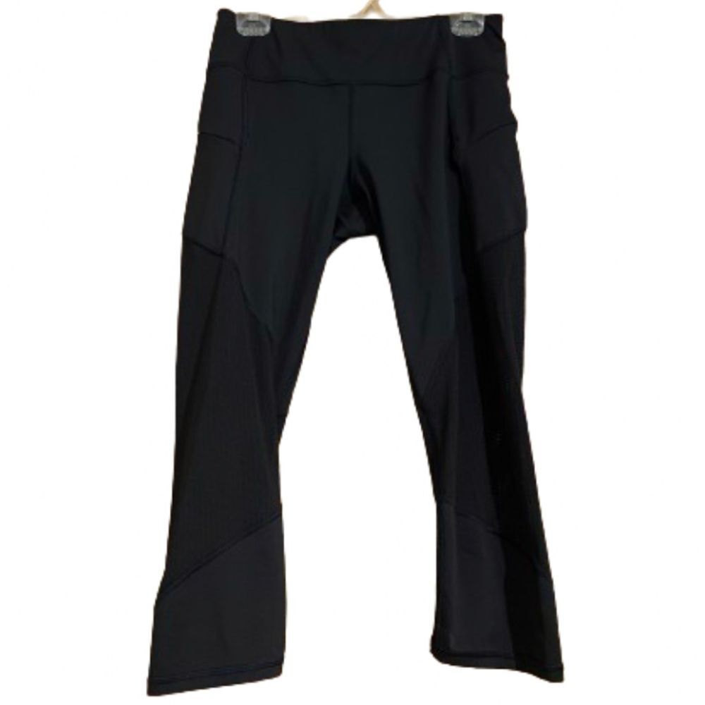ATHLETA WOMEN’s MESH BLACK CAPRI LEGGINGS w/ SIDE POCKETS Sz- M